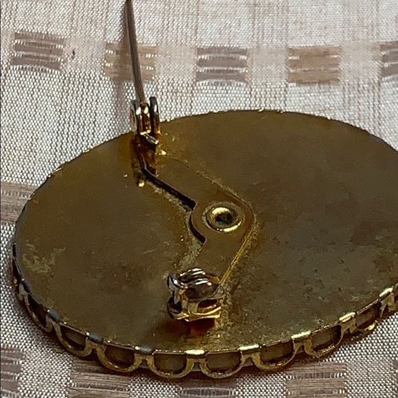 -Nice vintage porcelain red flower 🌺 brooch - Picture 10 of 12